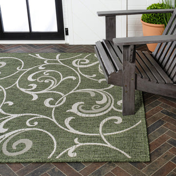 Maribel Traditional Classic All-Over Scroll Area Rug